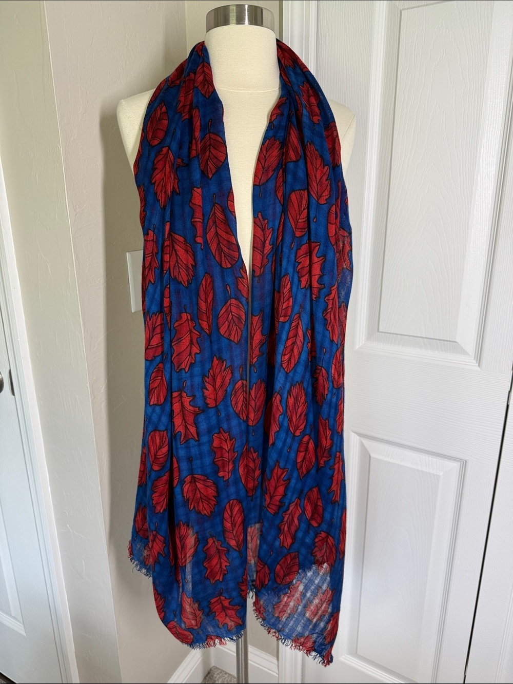 Royal blue and red leaf print casual scarf